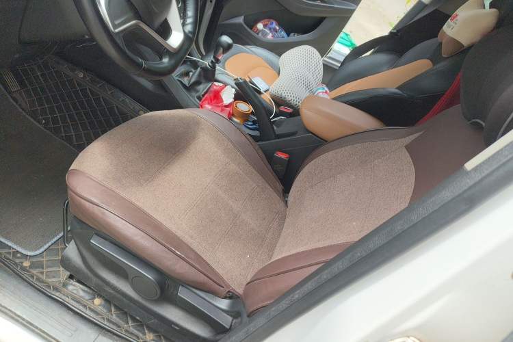 Used Wuling Hongguang S3 2019 1.5L Manual Comfort Model China VI Standard Left Front Seat
