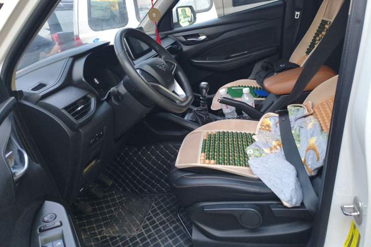 Used Wuling Hongguang S3 2019 1.5L Manual Comfort Model China VI Standard Left Front Seat