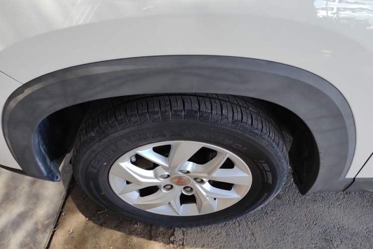 Used Wuling Hongguang S3 2019 1.5L Manual Comfort Model China VI Standard Left Front Wheel Hub