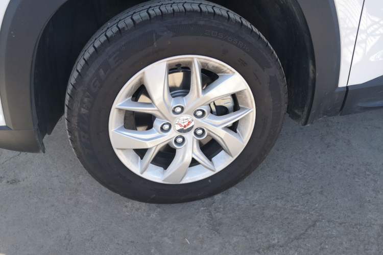 Used Wuling Hongguang S3 2019 1.5L Manual Comfort Model China VI Standard Left Front Wheel Hub