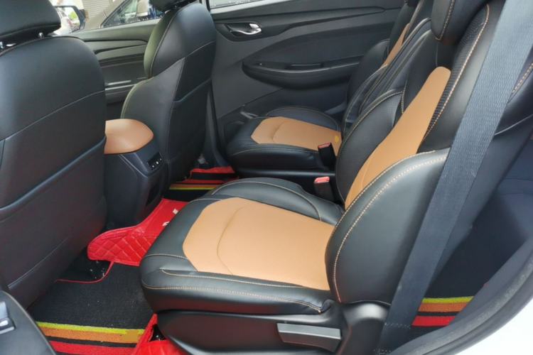 Used Wuling Hongguang S3 2019 1.5L Manual Comfort Model China VI Standard Left Rear Seat