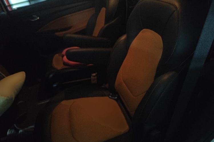 Used Wuling Hongguang S3 2019 1.5L Manual Luxury Model China VI Standard Left Rear Seat