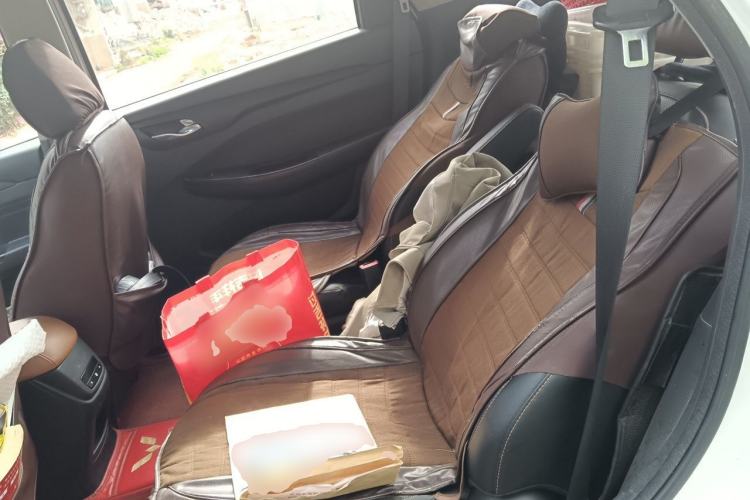 Used Wuling Hongguang S3 2019 1.5L Manual Comfort Model China VI Standard Left Rear Seat