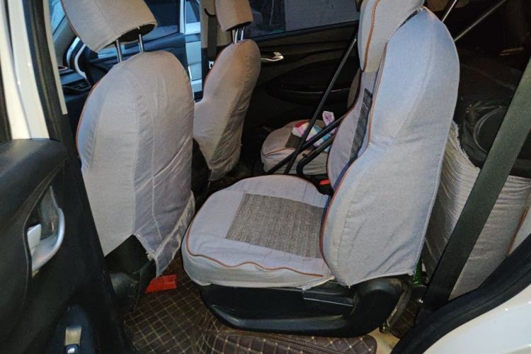 Used Wuling Hongguang S3 2019 1.5L Manual Standard Version China VI Standard Left Rear Seat