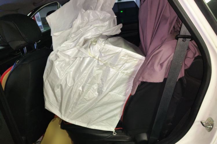 Used Wuling Hongguang S3 2019 1.5L Manual Standard Version China VI Standard Left Rear Seat