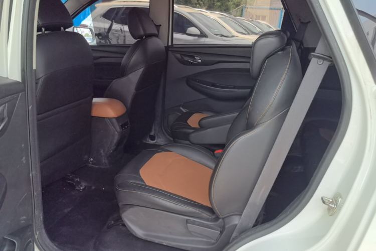 Used Wuling Hongguang S3 2019 1.5L Manual Comfort Model China VI Standard Left Rear Seat