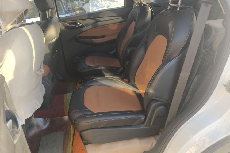 Used Wuling Hongguang S3 2019 1.5L Manual Luxury Model China VI Standard Left Rear Seat