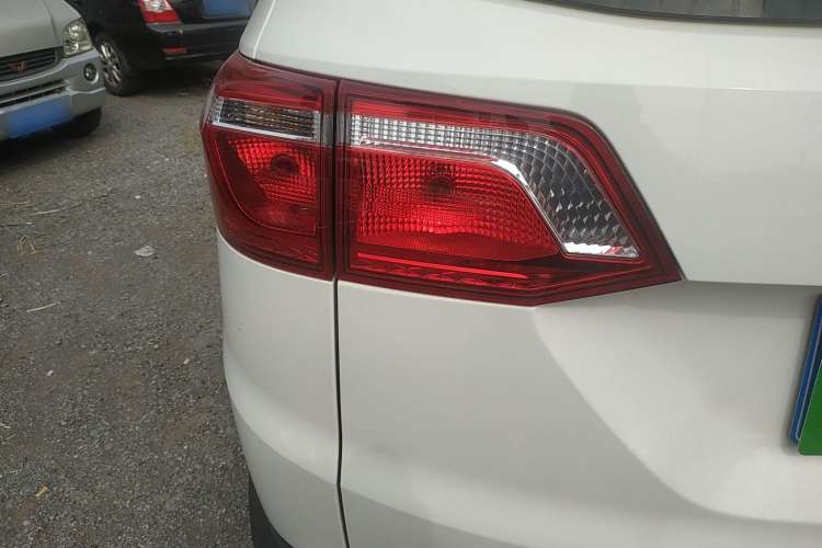 Used Wuling Hongguang S3 2019 1.5L Manual Standard Version China VI Standard Left Rear Taillight