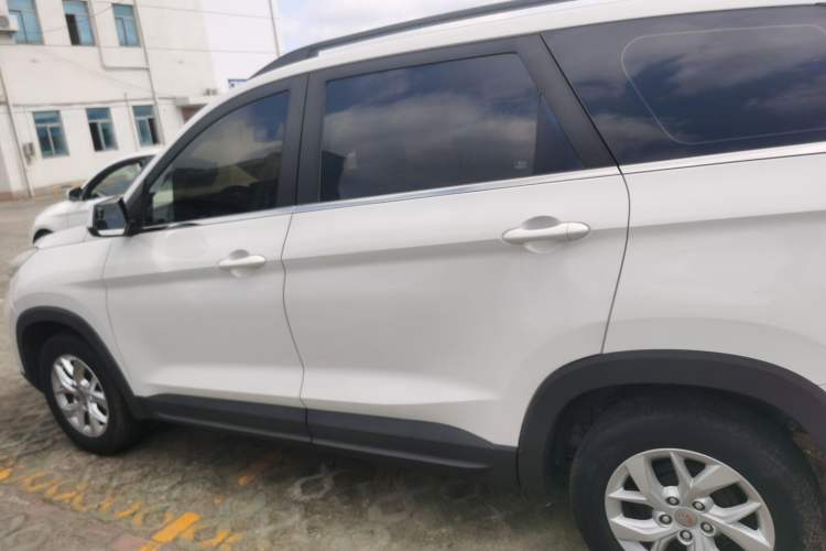 Used Wuling Hongguang S3 2019 1.5L Manual Comfort Model China VI Standard Left Side