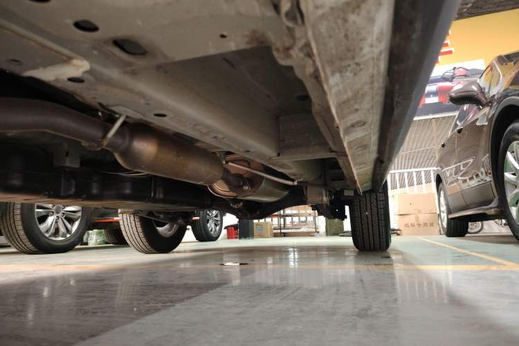 Used Wuling Hongguang S3 2019 1.5T Manual Standard Version China VI Left Side Sill