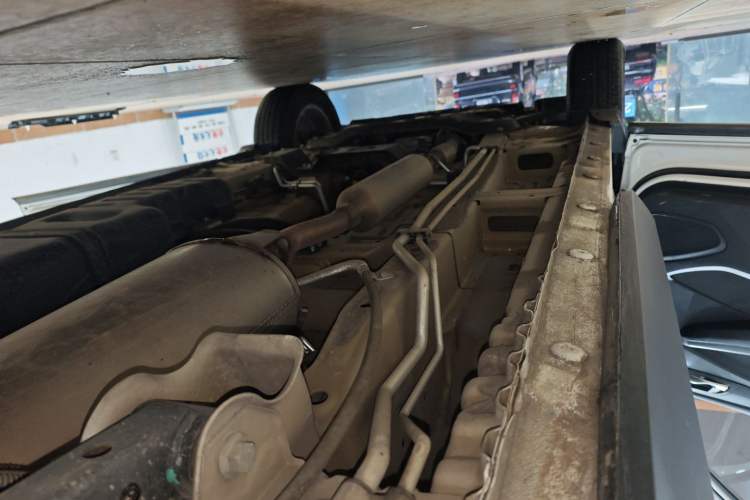 Used Wuling Hongguang S3 2019 1.5L Manual Comfort Model China VI Standard Left Side Sill