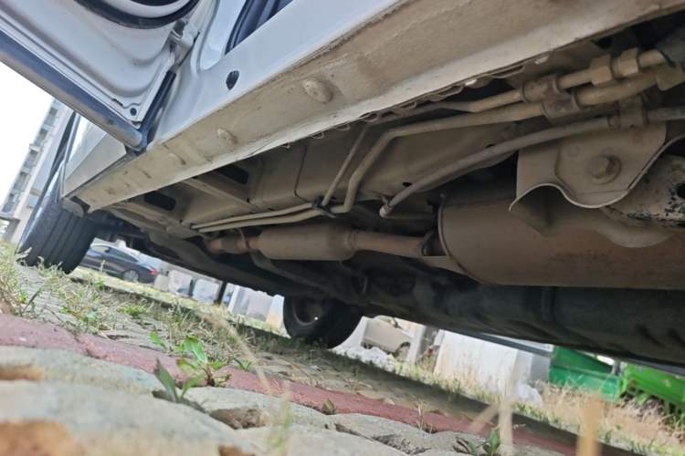 Used Wuling Hongguang S3 2019 1.5L Manual Comfort Model China VI Standard Left Side Sill