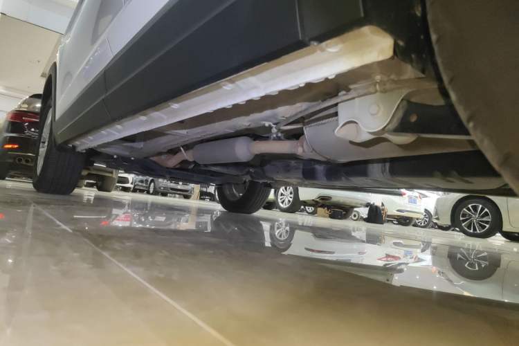 Used Wuling Hongguang S3 2019 1.5L Manual Standard Version China VI Standard Left Side Sill