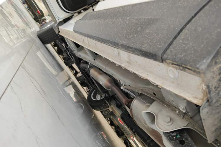 Used Wuling Hongguang S3 2019 1.5L Manual Standard Version China VI Standard Left Side Sill
