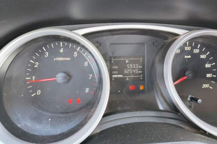 Used Wuling Hongguang S3 2019 1.5L Manual Standard Version China VI Standard Odometer Close Up