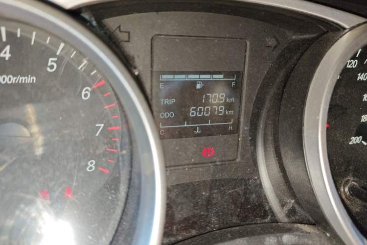 Used Wuling Hongguang S3 2019 1.5L Manual Standard Version China VI Standard Odometer Close Up