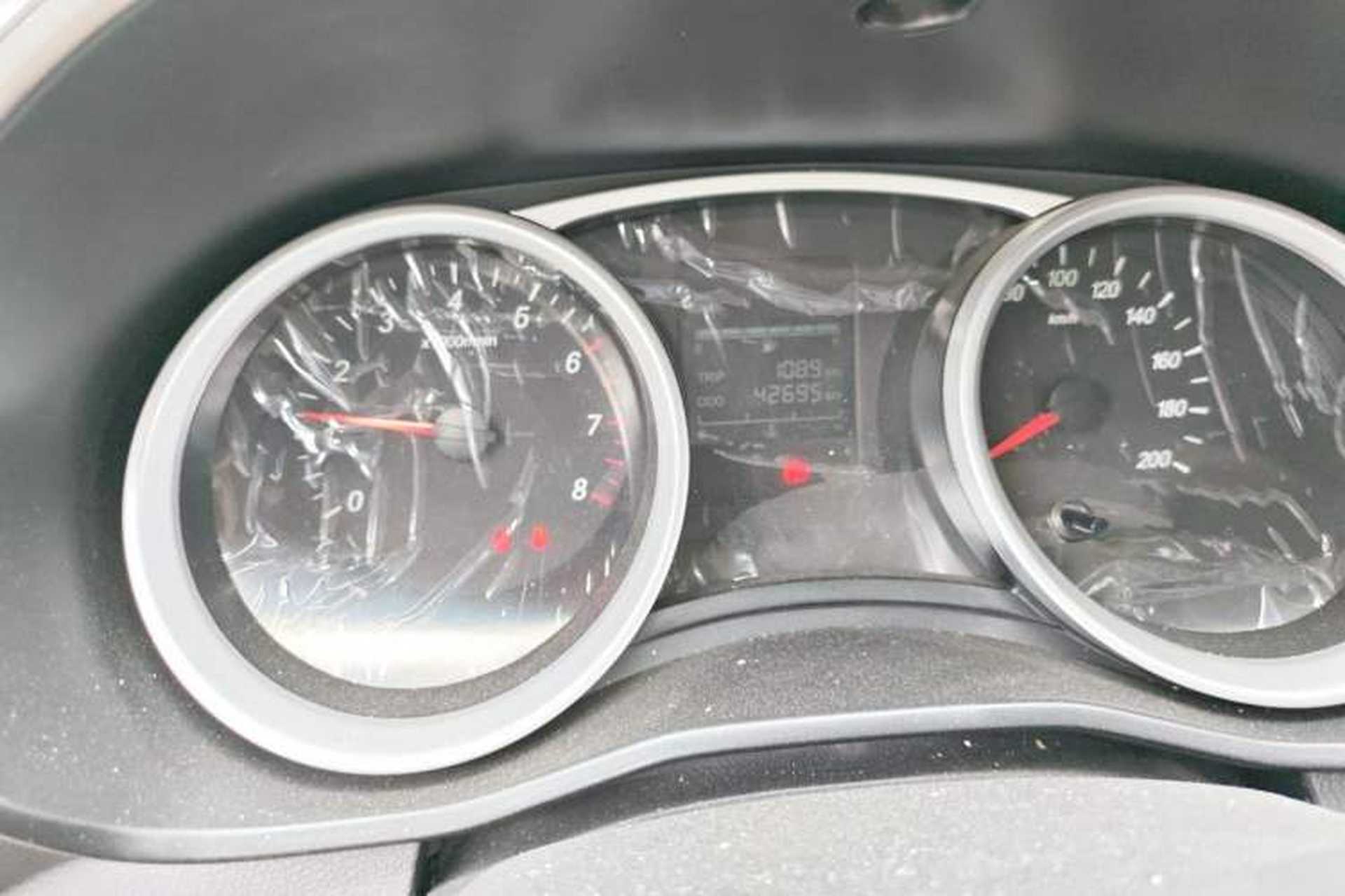Used Wuling Hongguang S3 2019 1.5L Manual Comfort Model China VI Standard Odometer Close Up