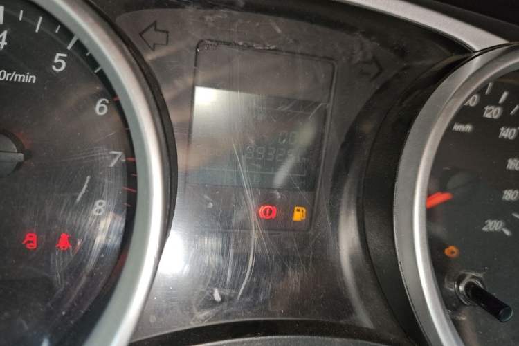 Used Wuling Hongguang S3 2019 1.5L Manual Standard Version China VI Standard Odometer Close Up