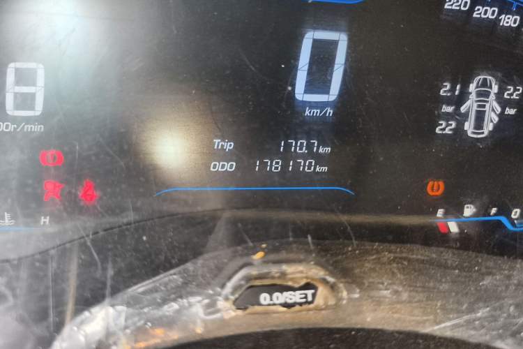 Used Wuling Hongguang S3 2019 1.5L Manual Comfort Model China VI Standard Odometer Close Up