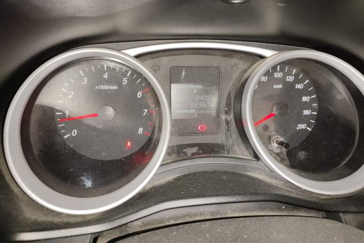 Used Wuling Hongguang S3 2019 1.5L Manual Standard Version China VI Standard Odometer Close Up