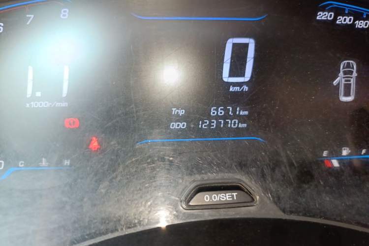 Used Wuling Hongguang S3 2019 1.5L Manual Comfort Model China VI Standard Odometer Close Up