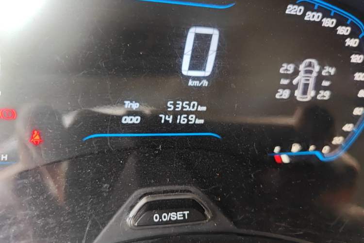 Used Wuling Hongguang S3 2019 1.5L Manual Luxury Model China VI Standard Odometer Close Up