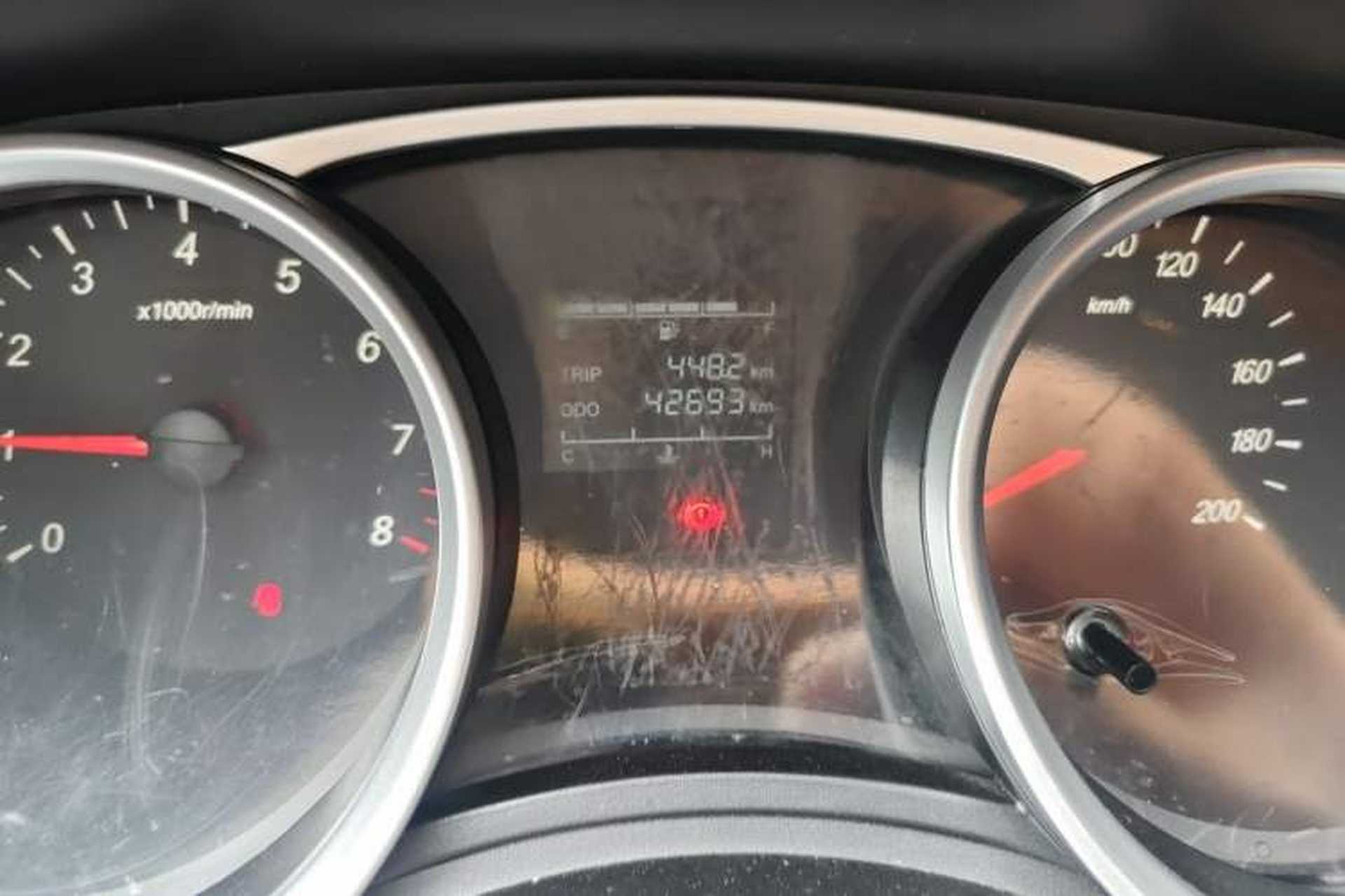Used Wuling Hongguang S3 2019 1.5L Manual Standard Version China VI Standard Odometer Close Up