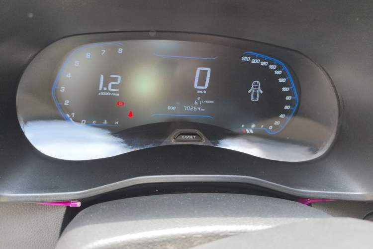 Used Wuling Hongguang S3 2019 1.5L Manual Comfort Model China VI Standard Odometer Close Up