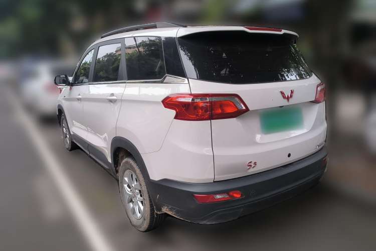 Used Wuling Hongguang S3 2019 1.5T Manual Comfort Edition China VI Standard Rear Left 45 Deg