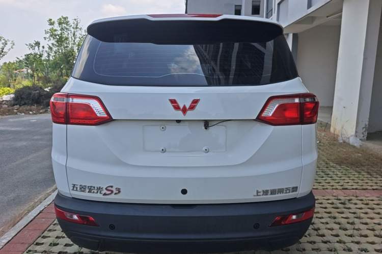 Used Wuling Hongguang S3 2019 1.5L Manual Comfort Model China VI Standard Rear