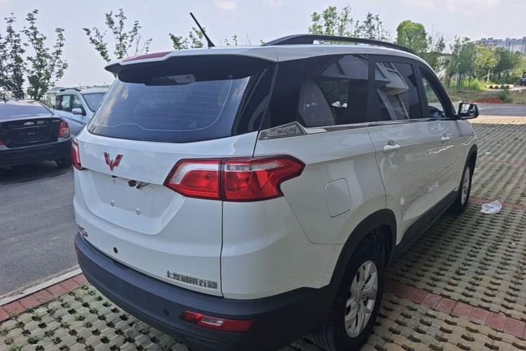 Used Wuling Hongguang S3 2019 1.5L Manual Comfort Model China VI Standard Rear Right 45 Deg