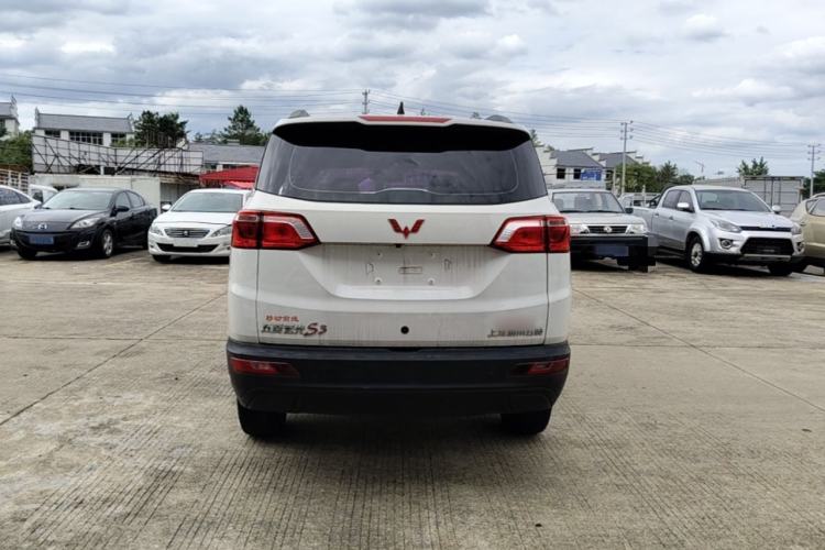 Used Wuling Hongguang S3 2019 1.5L Manual Comfort Model China VI Standard Rear