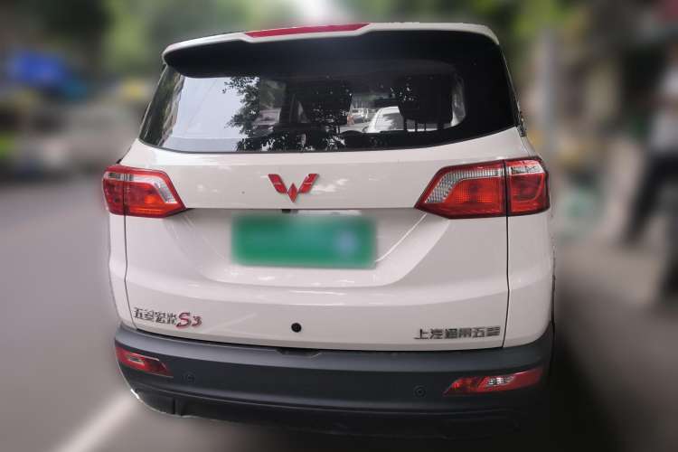 Used Wuling Hongguang S3 2019 1.5T Manual Comfort Edition China VI Standard Rear