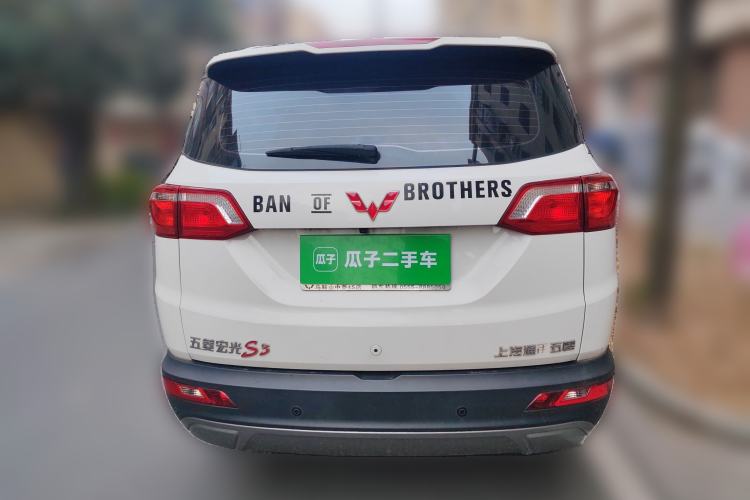 Used Wuling Hongguang S3 2019 Automatic Clutch Version 1.5L Manual Luxury Model China V Standard Rear