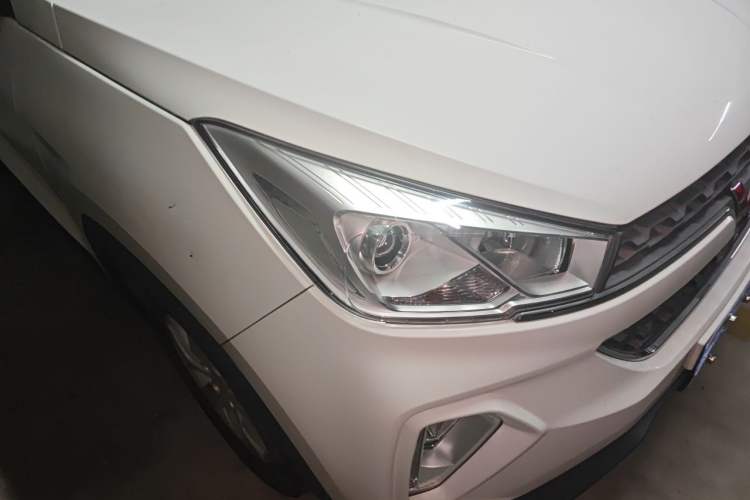 Used Wuling Hongguang S3 2019 1.5L Manual Luxury Model China VI Standard Right Front Headlight