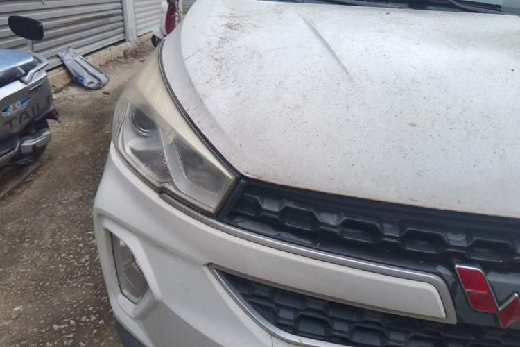 Used Wuling Hongguang S3 2019 Automatic Clutch Version 1.5L Manual Comfort Model China V Standard Right Front Headlight