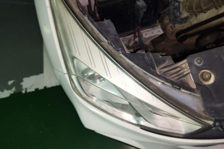 Used Wuling Hongguang S3 2019 1.5L Manual Standard Version China VI Standard Right Front Headlight