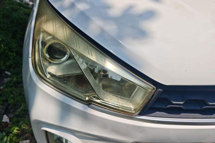 Used Wuling Hongguang S3 2019 1.5L Manual Luxury Model China VI Standard Right Front Headlight