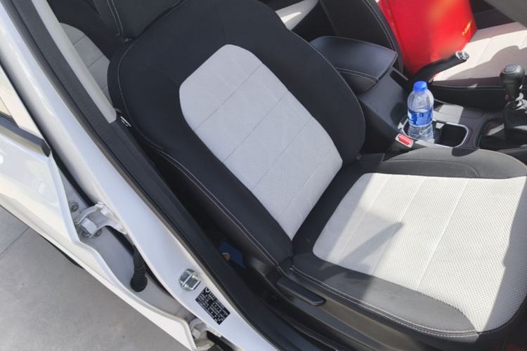 Used Wuling Hongguang S3 2019 1.5L Manual Standard Version China VI Standard Right Front Seat