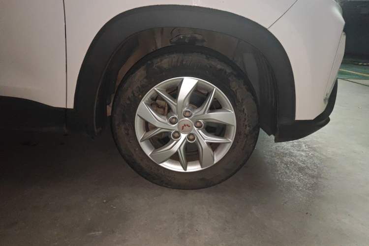 Used Wuling Hongguang S3 2019 1.5L Manual Luxury Model China VI Standard Right Front Wheel Hub
