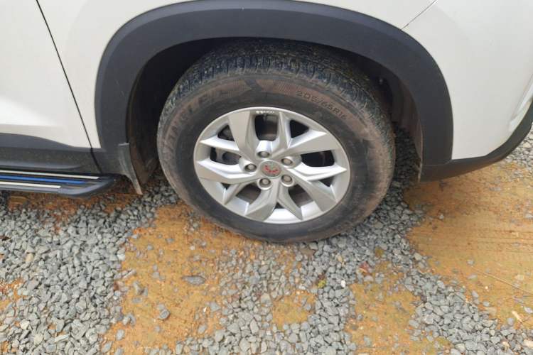 Used Wuling Hongguang S3 2019 1.5L Manual Luxury Model China VI Standard Right Front Wheel Hub