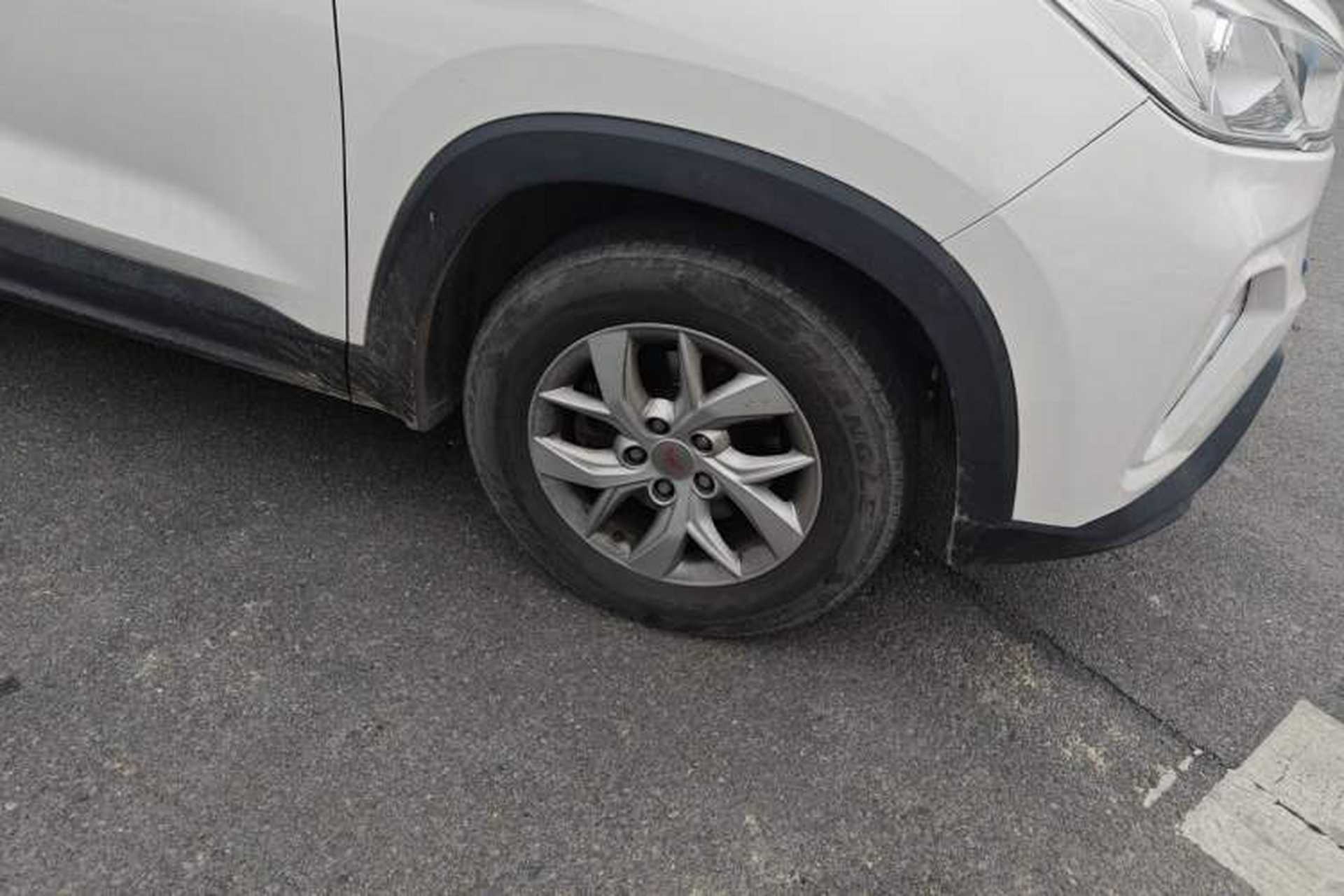 Used Wuling Hongguang S3 2019 1.5L Manual Comfort Model China VI Standard Right Front Wheel Hub