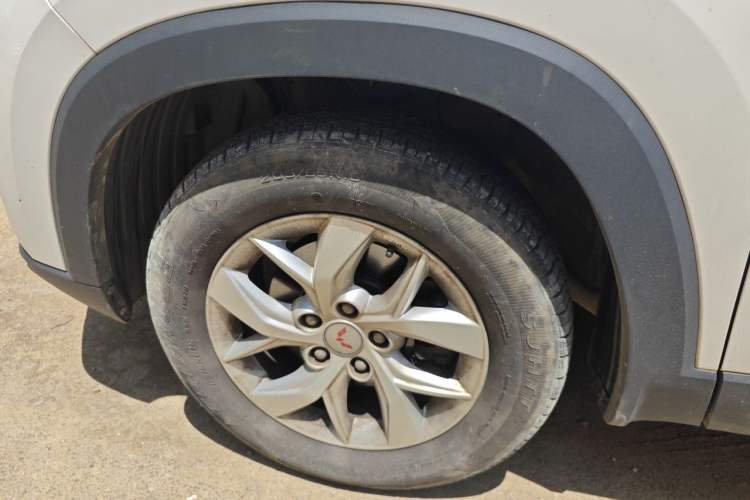 Used Wuling Hongguang S3 2019 1.5L Manual Comfort Model China VI Standard Right Front Wheel Hub