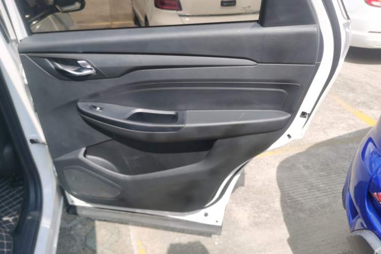 Used Wuling Hongguang S3 2019 1.5L Manual Comfort Model China VI Standard Right Rear Door Interior