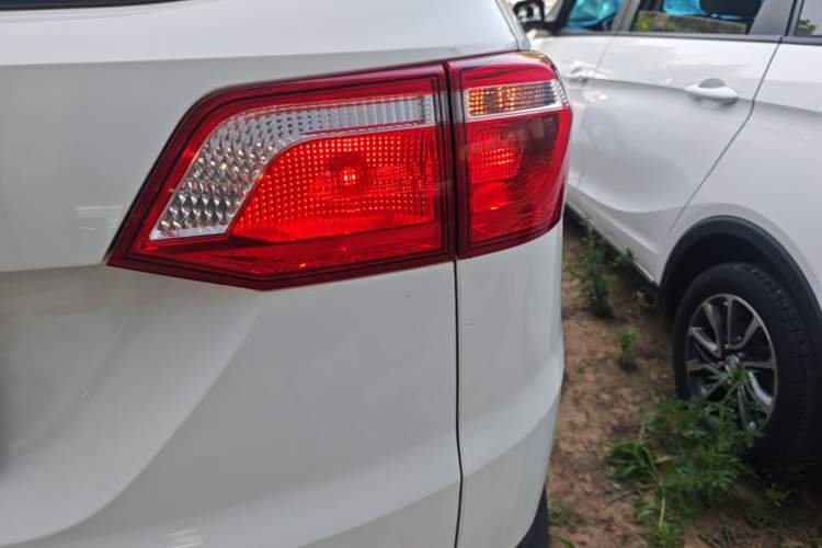 Used Wuling Hongguang S3 2019 1.5L Manual Standard Version China VI Standard Right Rear Taillight