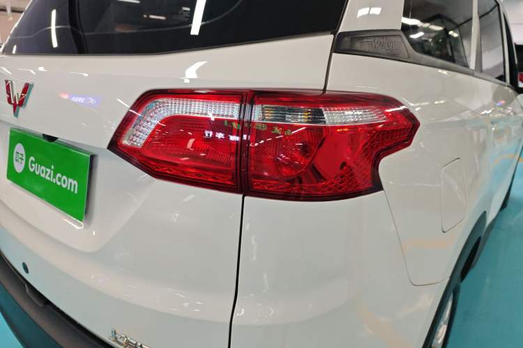 Used Wuling Hongguang S3 2019 1.5L Manual Standard Version China VI Standard Right Rear Taillight