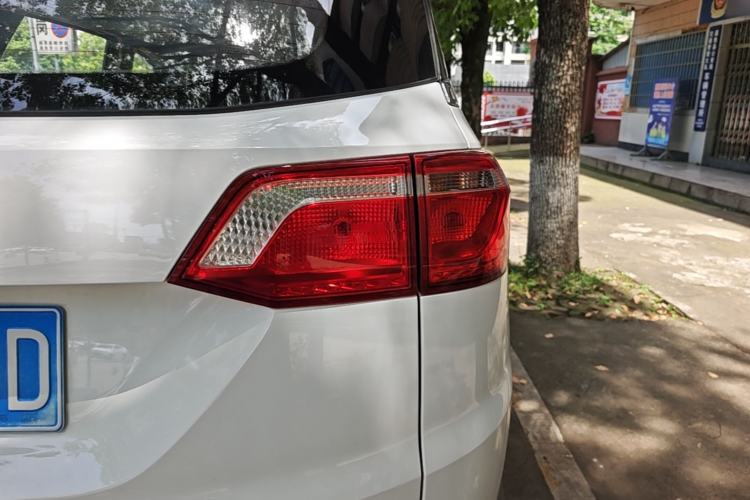 Used Wuling Hongguang S3 2019 Automatic Clutch Version 1.5L Manual Comfort Model China V Standard Right Rear Taillight