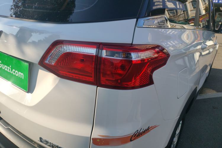 Used Wuling Hongguang S3 2019 1.5L Manual Comfort Model China VI Standard Right Rear Taillight