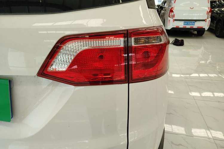 Used Wuling Hongguang S3 2019 1.5L Manual Standard Version China VI Standard Right Rear Taillight