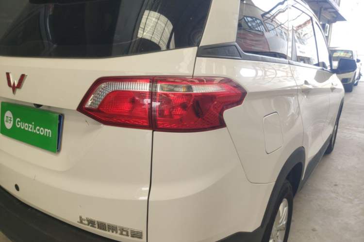 Used Wuling Hongguang S3 2019 1.5L Manual Standard Version China VI Standard Right Rear Taillight